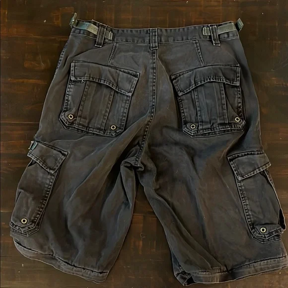 Sacred Earth Black Cargo Shorts with Relaxed Fit and Belt Loops - Picture 4 of 4